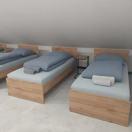 Jurajski Zakamarek * Zarki